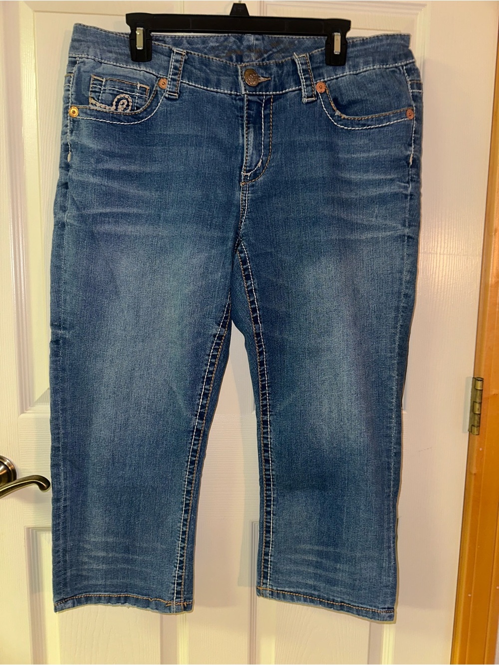 Seven7 Blue Cropped Ankle Jeans